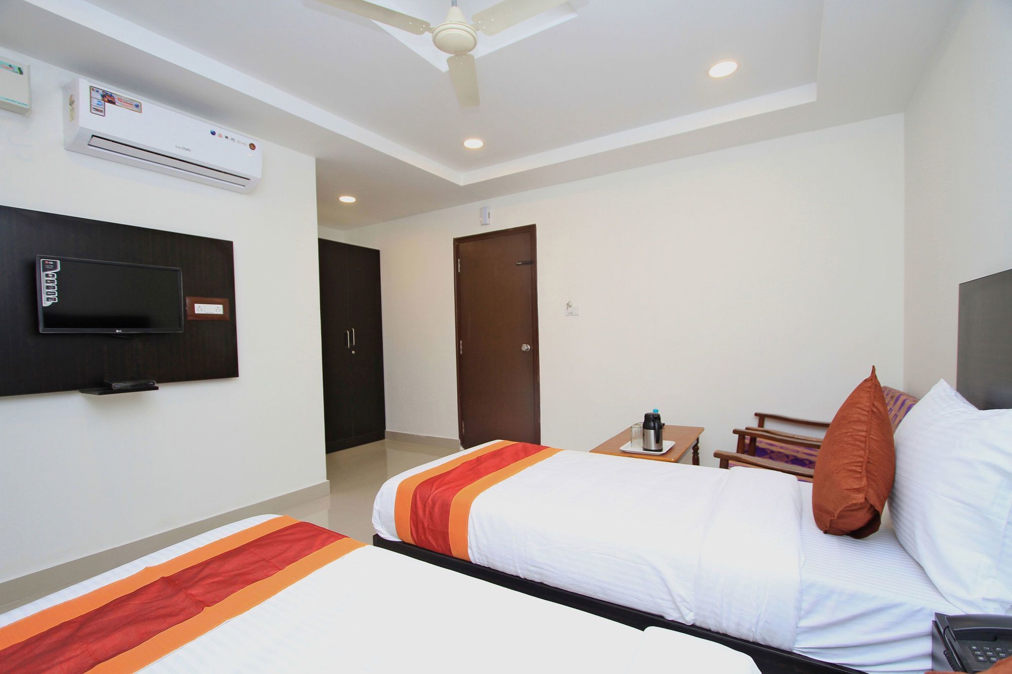 Oyo 4733 Champion Residency Hotel Bengaluru Kültér fotó