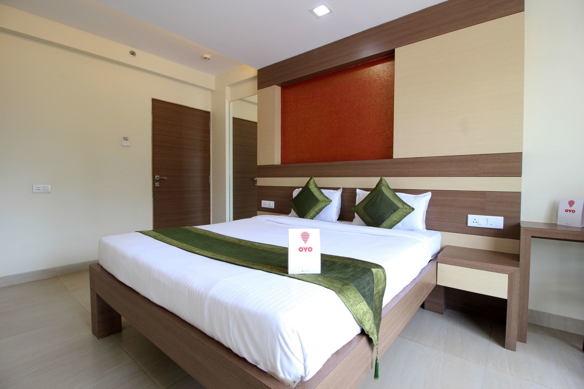 Oyo 4733 Champion Residency Hotel Bengaluru Kültér fotó