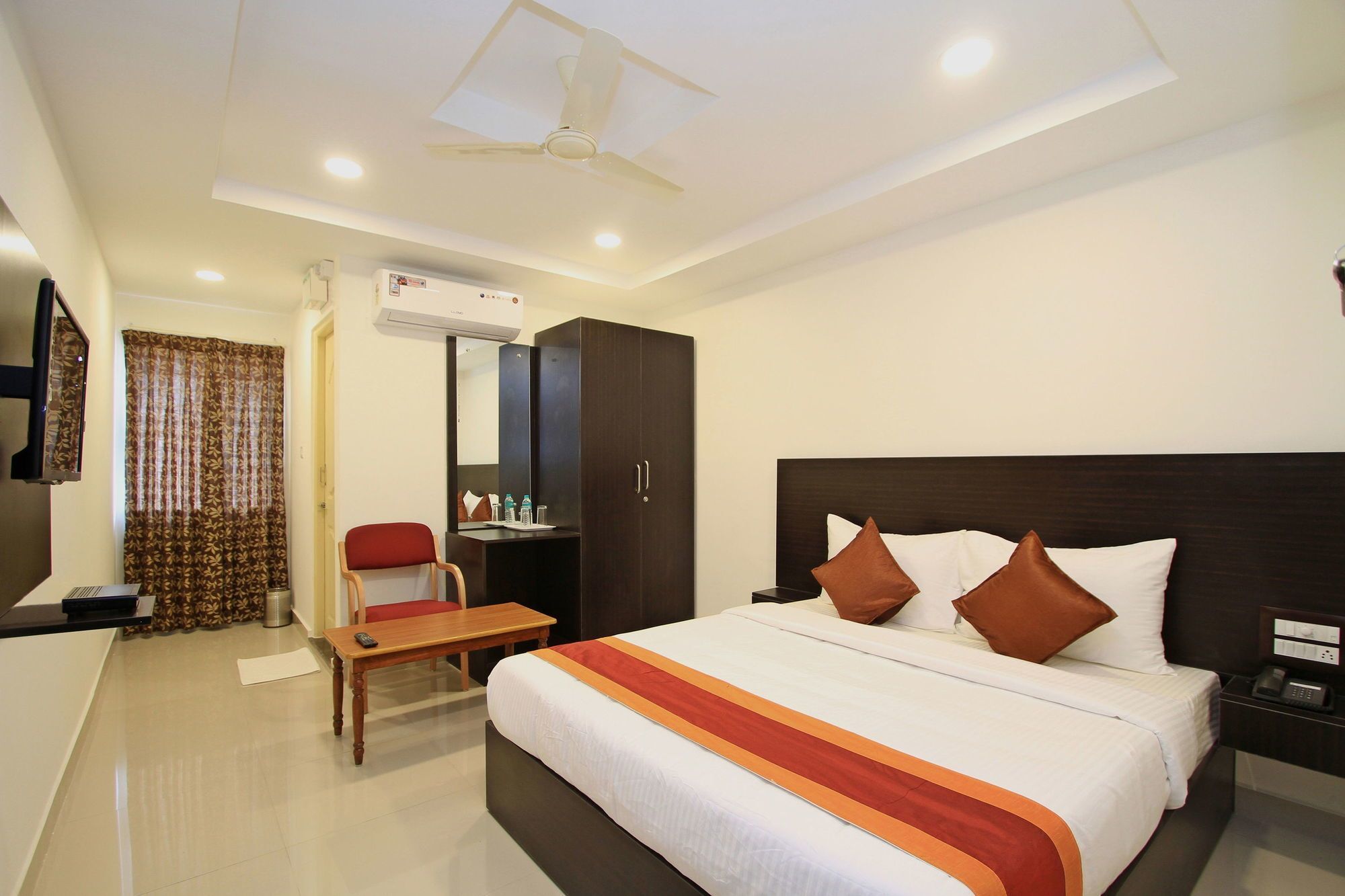 Oyo 4733 Champion Residency Hotel Bengaluru Kültér fotó